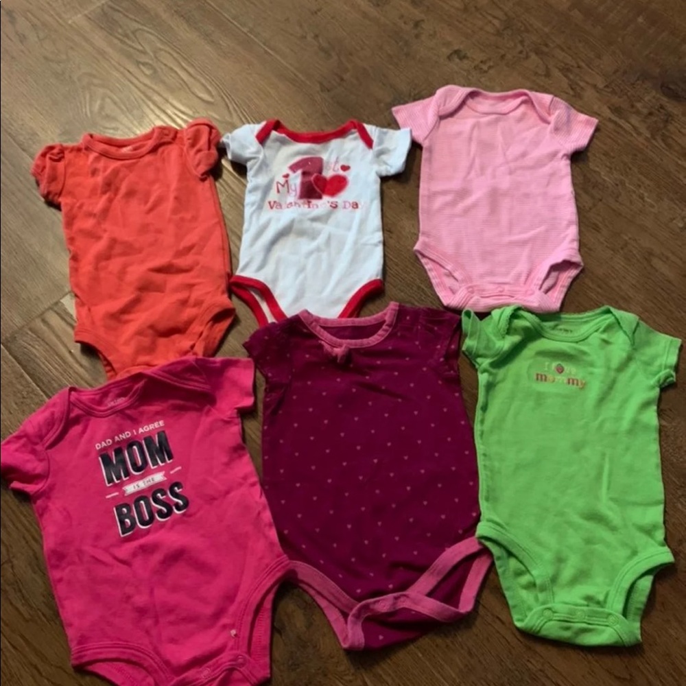 Bundle infant onesies 3 months lot of 6